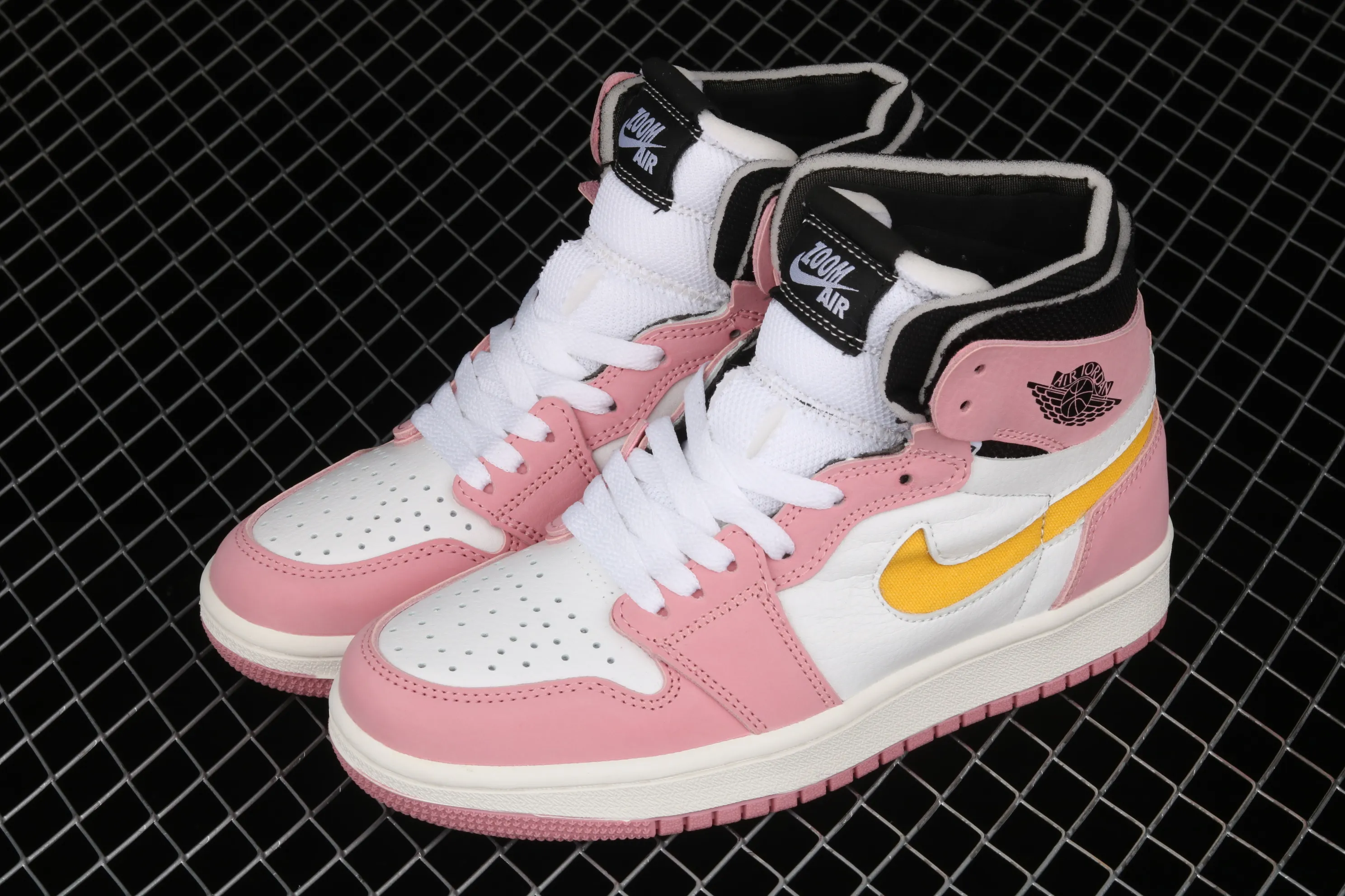 All categories Air Jordan Jordan series basketball shoes Air Jordan 1 High Z version Air Jordan 1 Zoom CMFT AJ1 Joe 1 pink glaze CT0979-601